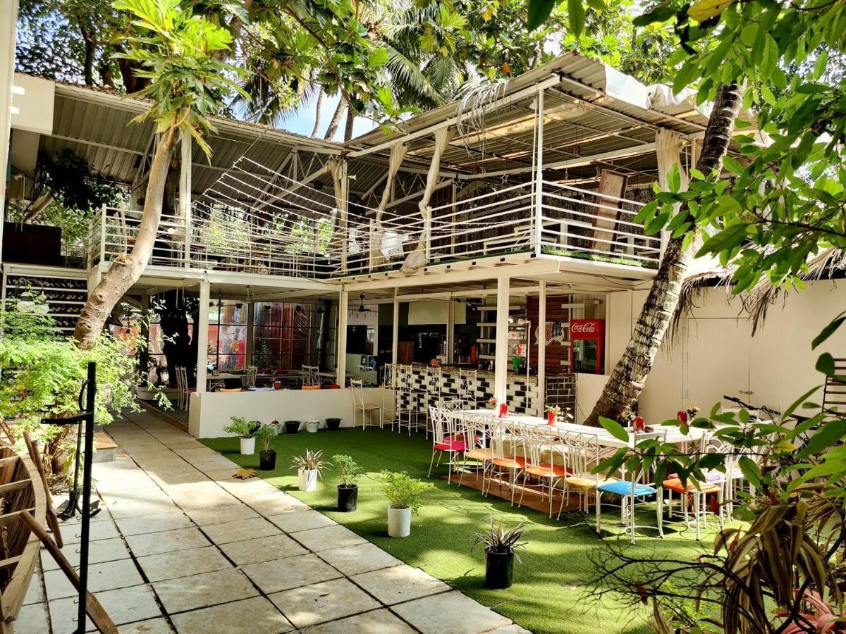 Wtf My House Hotel Baga Exterior foto