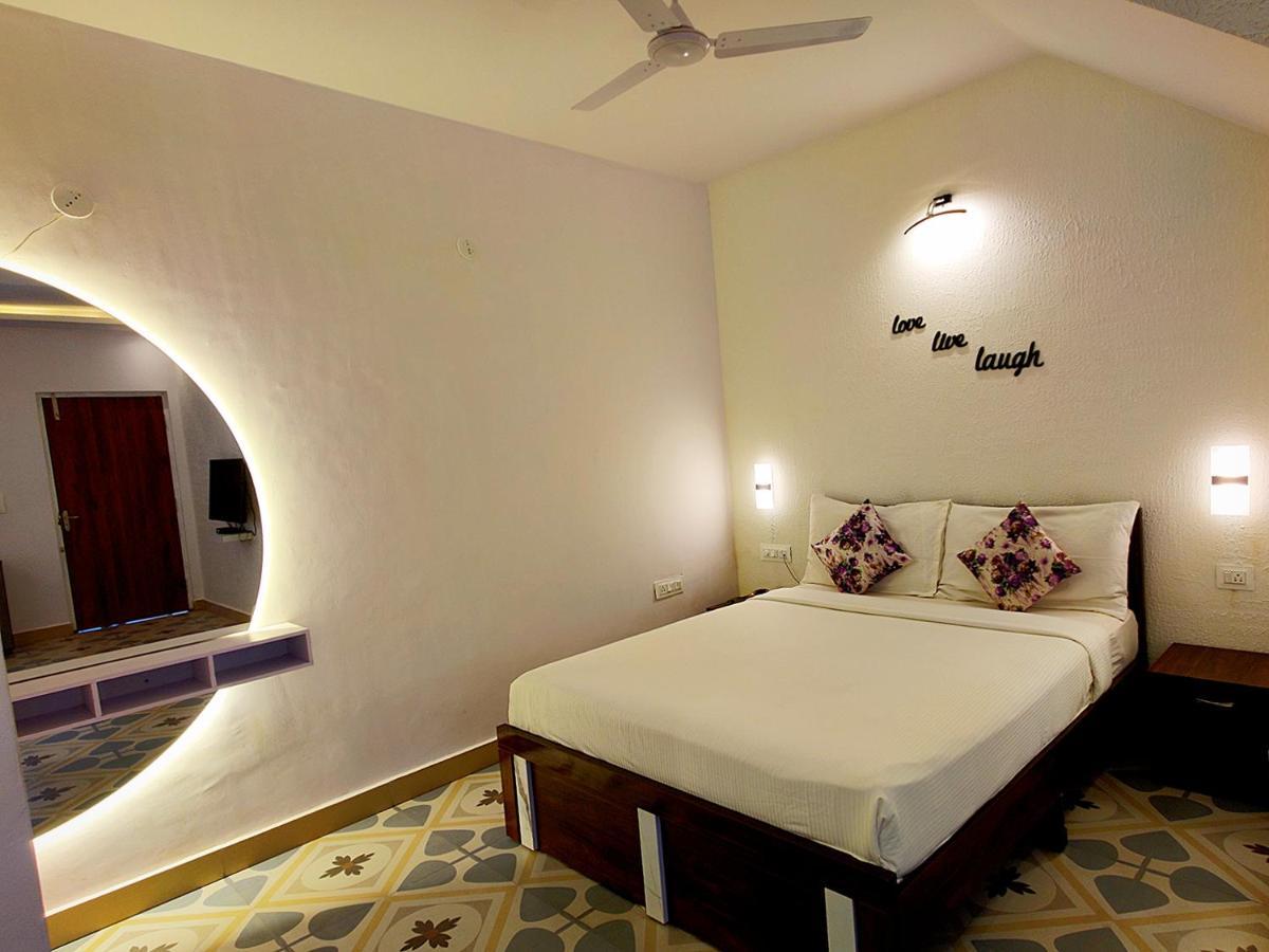 Wtf My House Hotel Baga Exterior foto